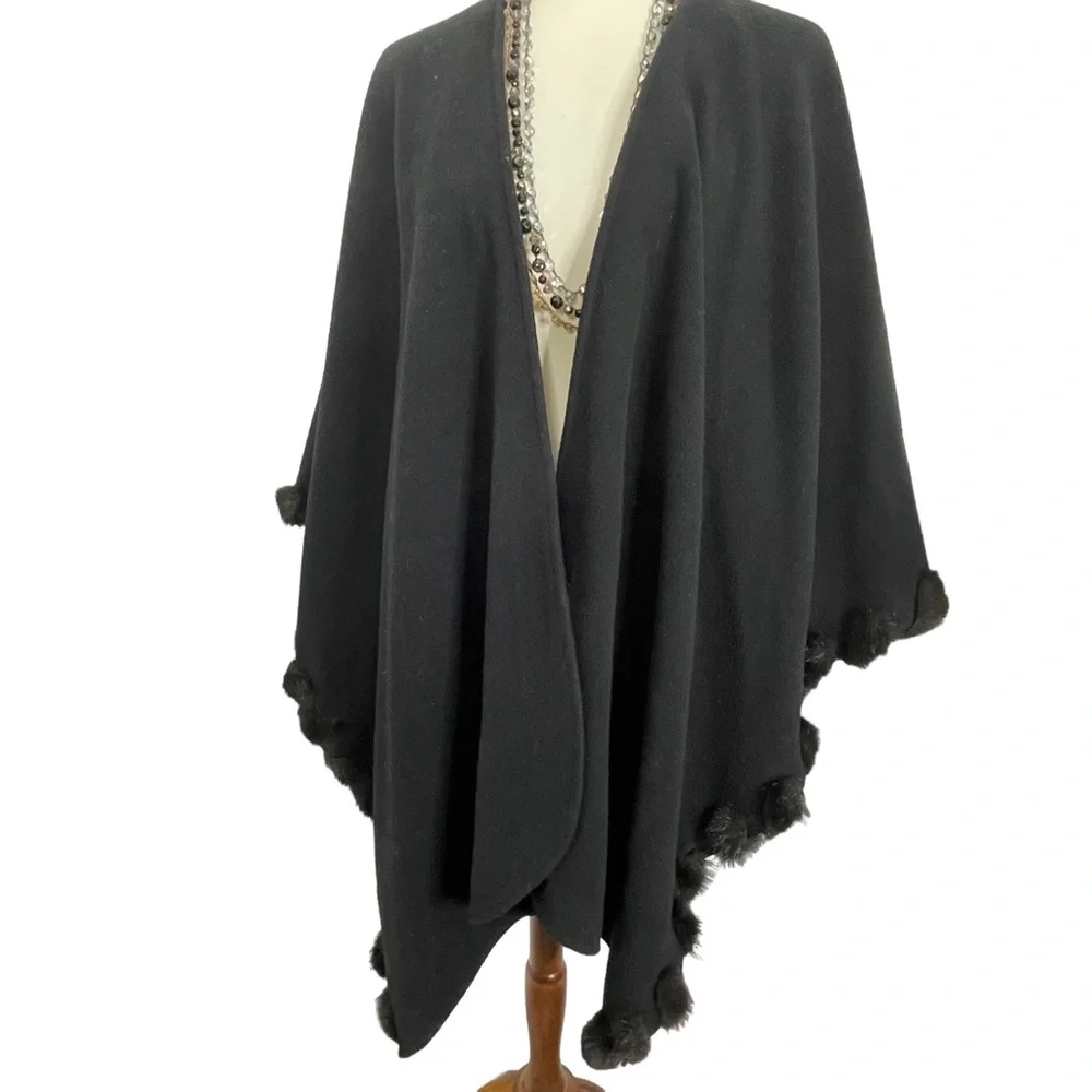 Cape with Faux Fur Trim Open Cardigan Soft Fabric O/S Black - Picture 1 of 4